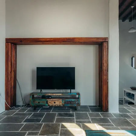 Traditional Villa Cherronisos (Sifnos)